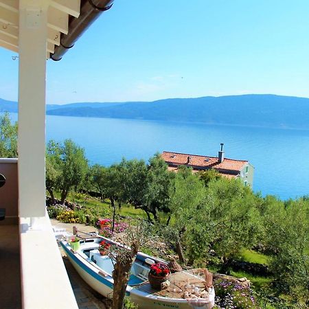 Apartmani Klaudija Валун Экстерьер фото