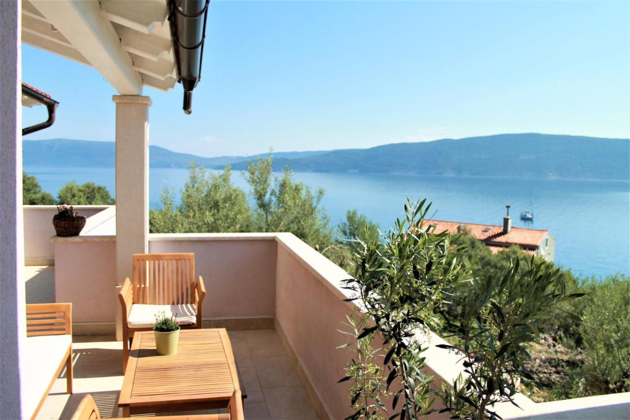 Apartmani Klaudija Валун Экстерьер фото